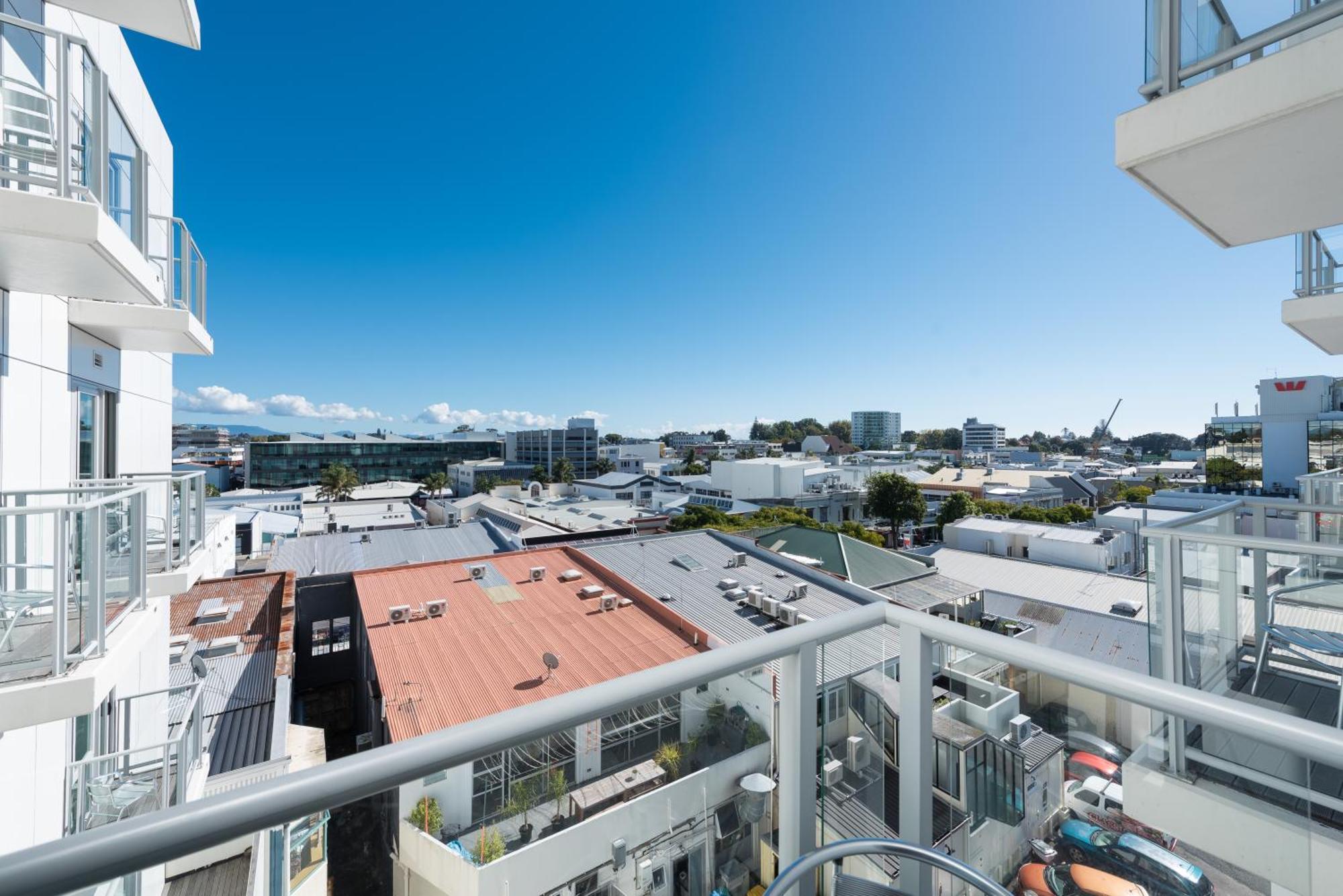 Hotel On Devonport 4*
