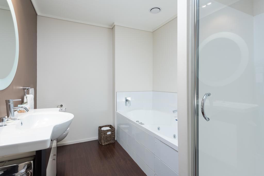 On Devonport Hotel 4*